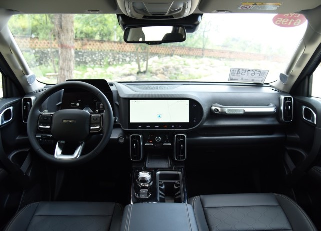 马力|哈弗又成功了，1.5T爆169马力，轴距2738，一听名字就很火