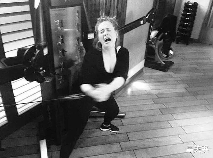 阿黛尔|阿黛尔与黑人歌手相恋后，暴瘦90斤满脸憔悴，她经历了什么？