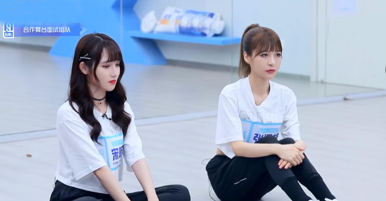 「刘雨昕」青春有你2：刘雨昕强势拿第一，3个宝藏女孩发光，河妹处境让人疼