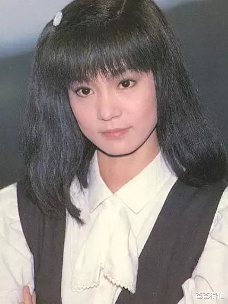 刘雪华：如今的“太后专业户”，年轻时候有多美，惊艳了岁月！