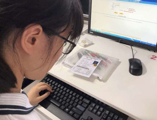 身份证|收到高考录取通知书前，考生不要忽略“三件事”，直接影响入学