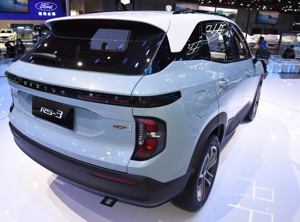 沃尔沃|五菱新车型正式上市！起步8万，配CVT和6向电动座椅