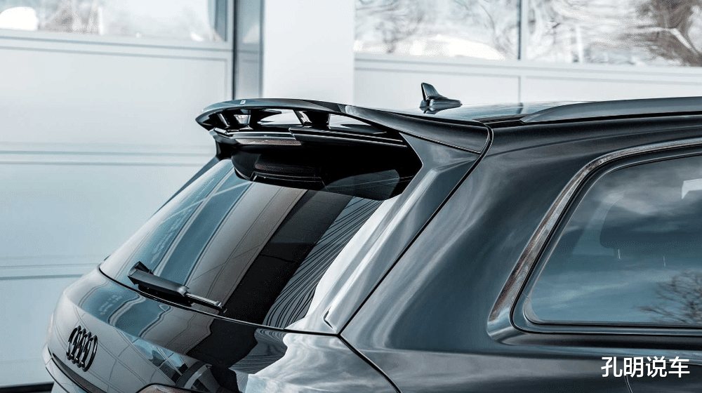 【奥迪Q7】奥迪Q7“黑武士”风格亮相，真碳纤维上身！503马力香吗？