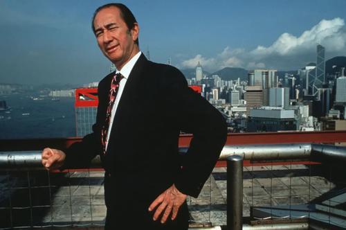 何鸿燊@四太梁安琪:29岁嫁给比自己大39岁的何鸿燊,比大房长女还小13岁