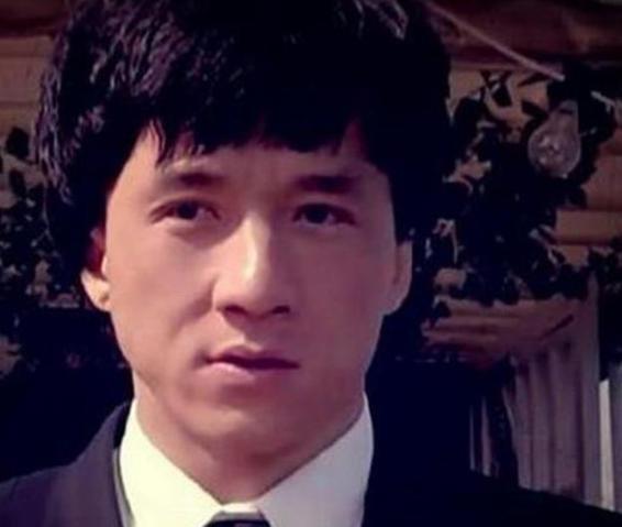 #陈都灵#成龙刻骨铭心的初恋:若娶她,我愿短命十年,都是我害了她