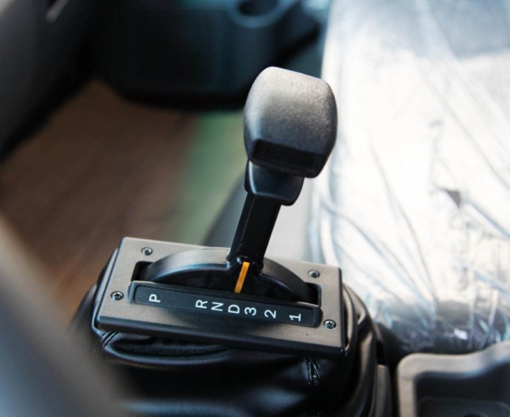 [自动挡]自动挡不是踩油门就走，这3“不准”要牢记，别等大修再后悔