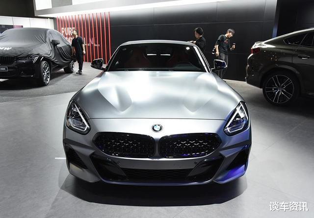 宝马Z4|软顶敞篷版宝马z4上市，配383匹3.0T双涡轮引擎，零百加速3.9s