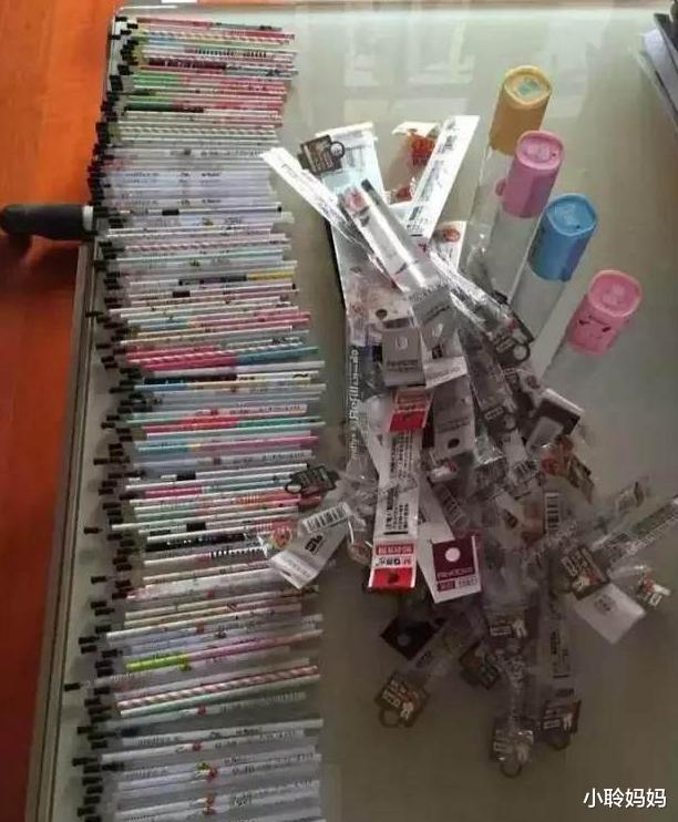 清华大学|努力和天赋哪个更重要?看到清华女学霸的抽屉后,你就能明白了