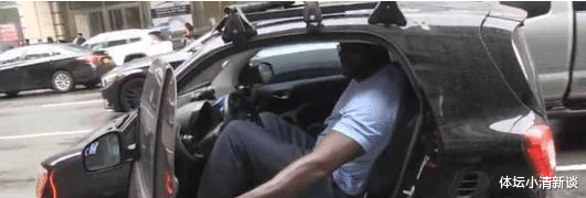 奥尼尔@奥尼尔被称为好男人！为1米6女友送小跑车，两人站在一起差200斤