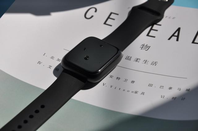 智能手表@首发只需99元的omthing智能手表——omthing智能手表vs百元手环