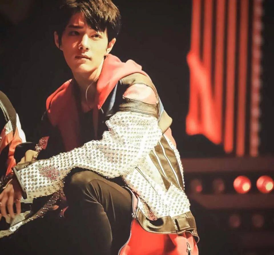 [肖战]肖战发布全新单曲《光点》：不要捧杀我，我只想做自己