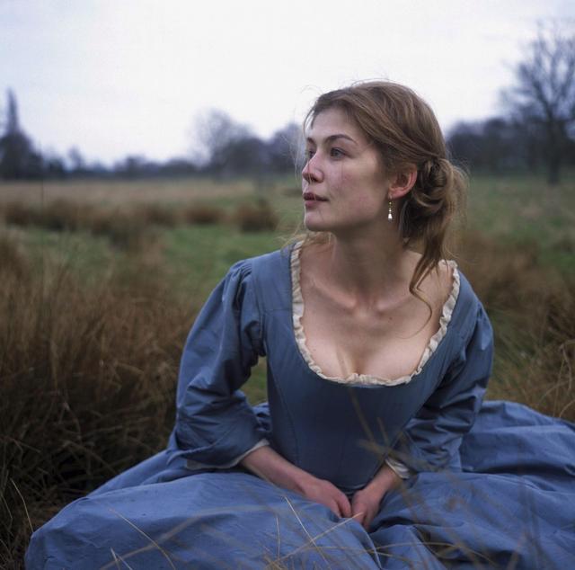 裴淳华|明明可以靠颜值，偏偏要靠才华之最年轻邦女郎——裴淳华