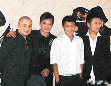 【黄日华】黄日华妻子病逝，好友刘德华只说了三个字，就让人为他的兄弟情义感动