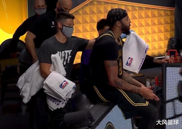 拉简·朗多|球场教练！轰16分10助，在场赢7分，他在证明，球商比年轻更重要