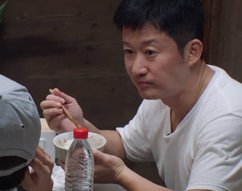 吴京|吴京和于谦参加《幸福三重奏》的目的？赚钱是假，约酒是真！