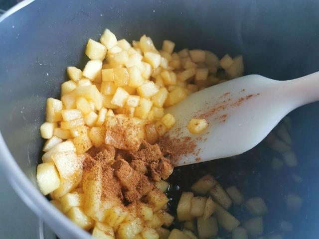 「苦瓜」最减肉的水果不是香蕉而是它，便秘的人，吃它，隔天拉出黑臭宿便