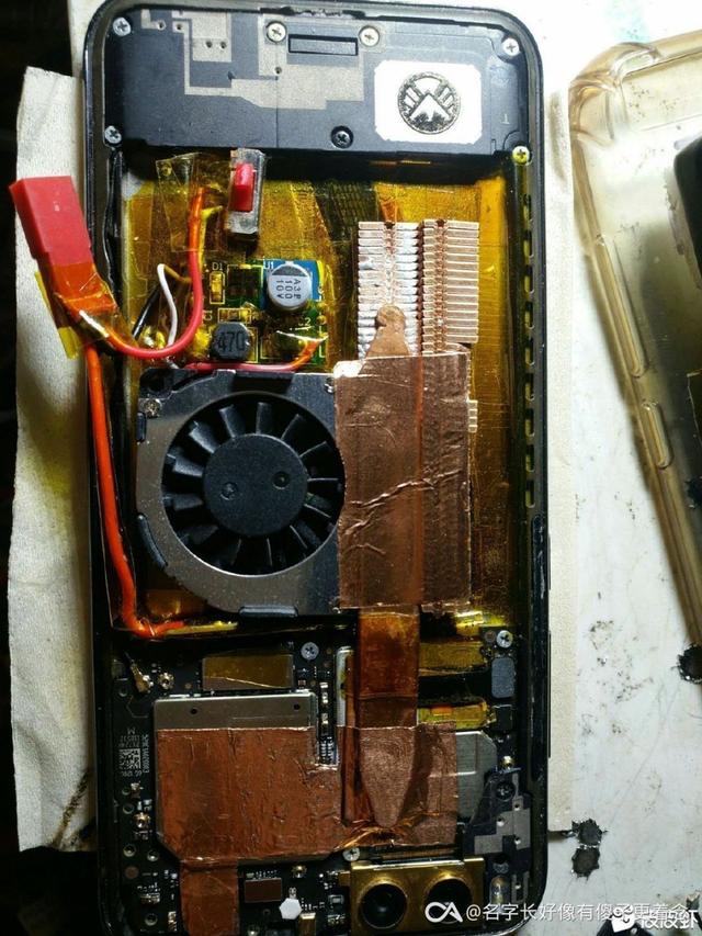 小米科技|小米6钉子户雷军还是放弃吧!改摄像头、加厚电池,还能装风扇