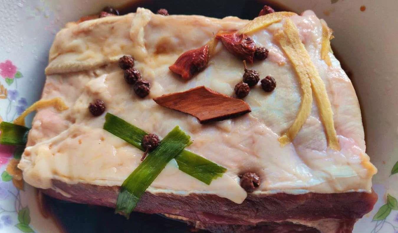 [酱牛肉]酱牛肉这样做，劲道不塞牙不干又不散，这是我家用了20多年的秘方