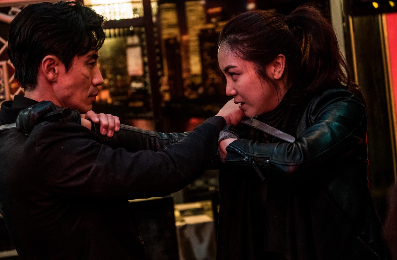 淑熙|韩国动作片《恶女》,亲眼目睹女儿被炸,顶级女杀手单挑黑帮壮汉