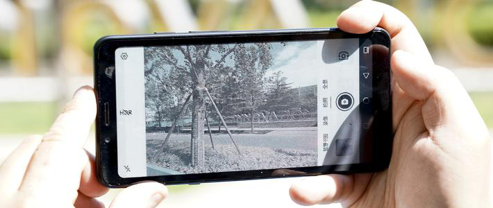 游戏手机|聊聊那些鲜为人知的非主流手机05——罕见的彩色水墨屏手机,你喜欢看电纸书吗?