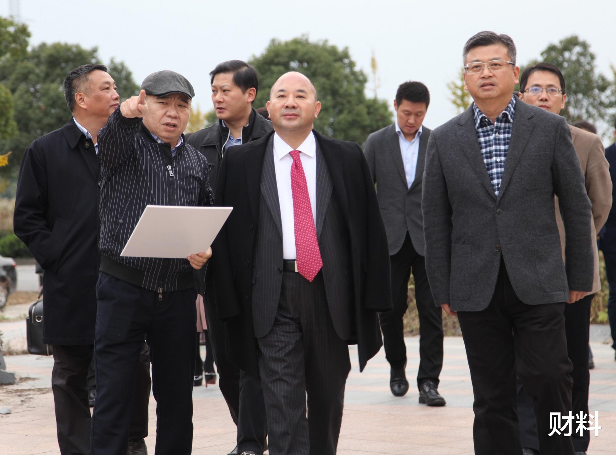 【马云】他11年“精准把握”三次机会，如今身价1020亿，上市财富或超马云