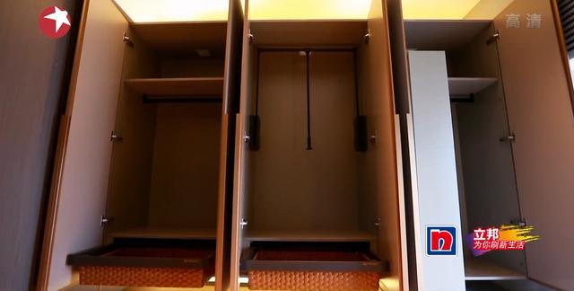 「」夫妻40万买糊涂房，吓退10家装修公司，梦改出手打造180°湖景房