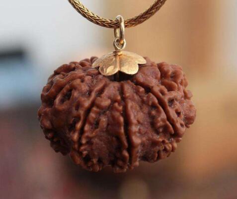 文玩@文玩圈中超级丑的6种文玩，圈外人都当垃圾，越丑反而越贵越难买