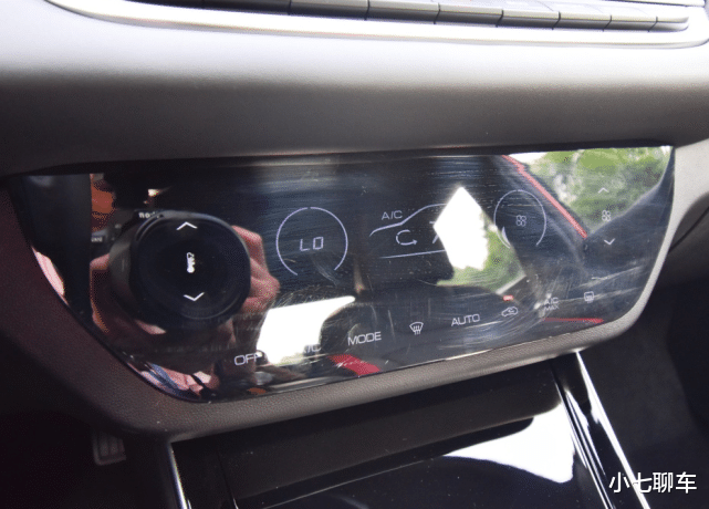 「本田思域」东风拿出“王牌”！比本田思域漂亮，百公里油耗5.6L，6.99万起