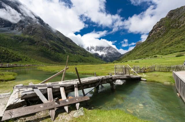 『稻城亚丁』连导演都不放过的旅游景点，你一定没来过