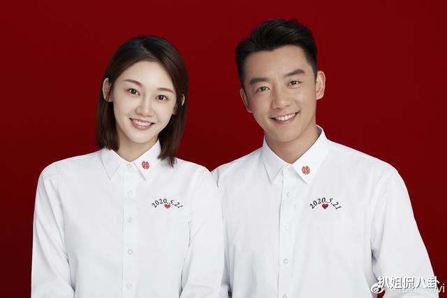 郑恺:郑恺新婚妻子就是冯小刚饭局的女主角,被逼着跳舞助兴,多亏陈道明出来解了围