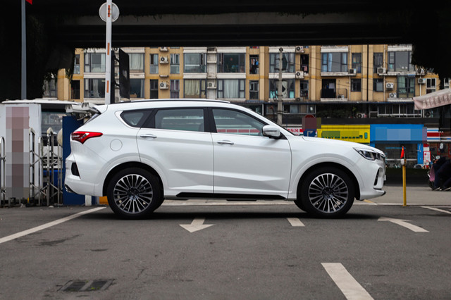 「捷途」国产又一价格屠夫！轴距2745mm，1.5T+全独悬，7万开出17万的气场