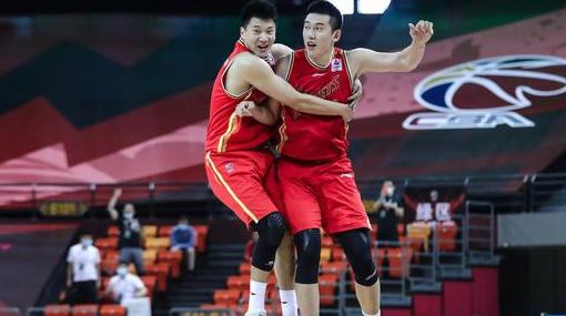 八一男篮|王治郅打造出CBA顶级内线组合！八一不再人见人欺 有望再度崛起？