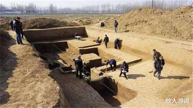 东晋■南京发现父女合葬墓,挖出900颗千年仙丹,专家化验后:人神共愤