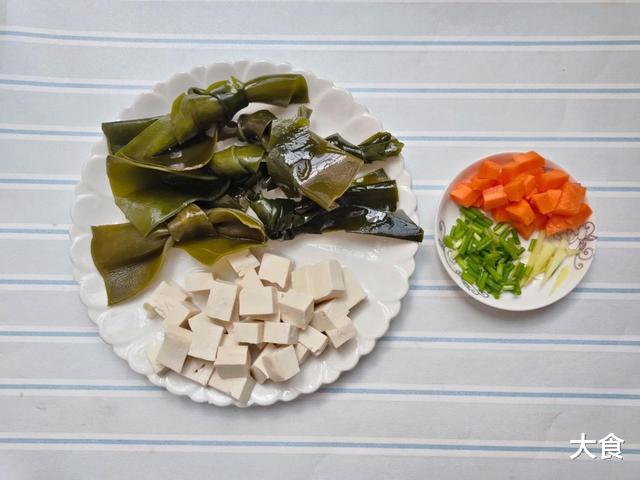 「豆腐」夏天懒人的“减脂汤”，1周2次就可以，1个月后衣服小一码