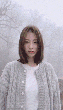 |搞笑GIF：你永远不知道，女生为了减肥对自己有多狠！