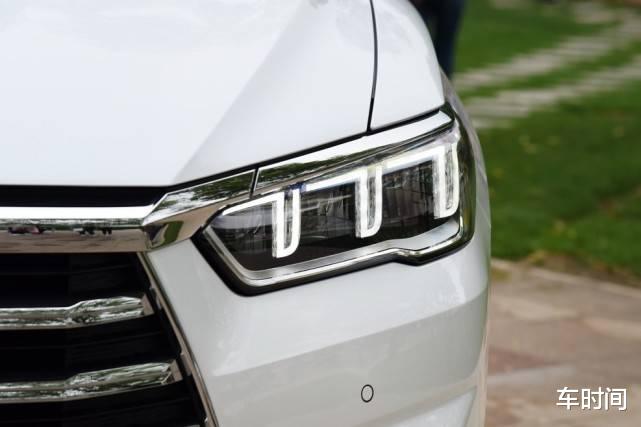 [比亚迪]比亚迪又成功了，30天狂甩12364台，轴距2米7，比荣放还大气