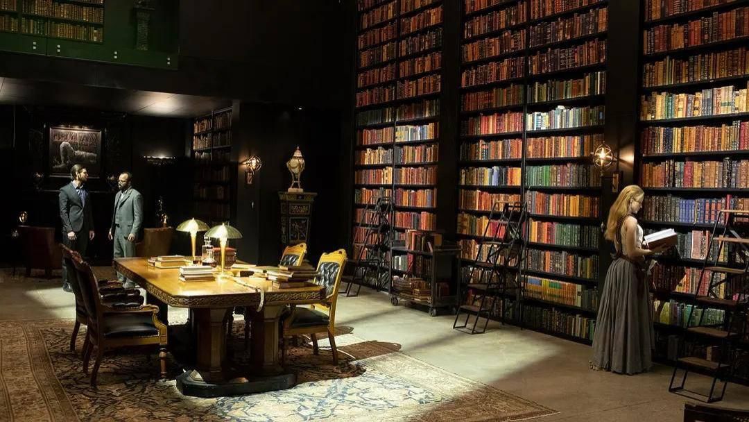 威廉■《权力的游戏》接班人,这部剧一出场,其他美剧自动减一星