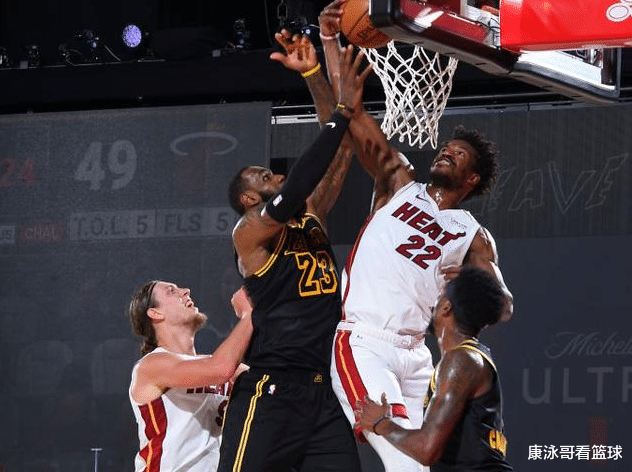 湖人队|19分4板4助！湖人交易签约神来之笔，感谢浓眉，为湖人留住夺冠功臣