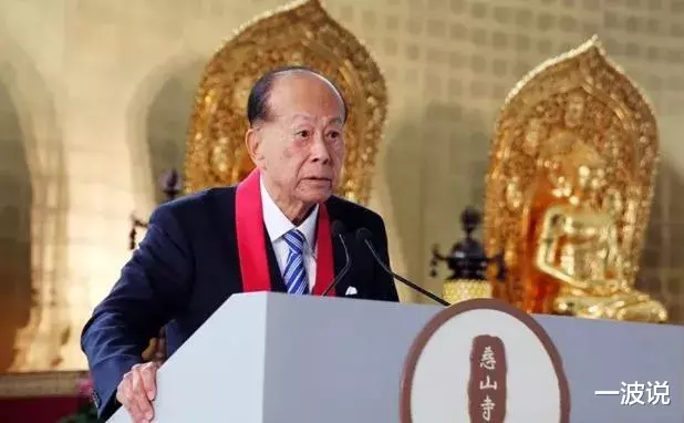 李嘉诚■24岁李嘉诚长孙女李思德会是第三代接班人？