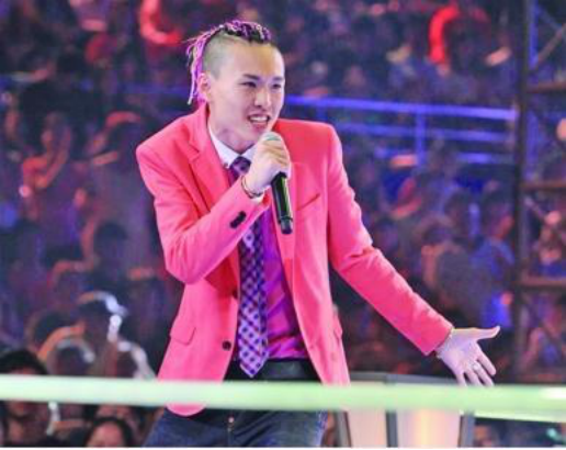 中国好声音|当年因为中国好声音出名的选手张玮，他现在怎么样了？