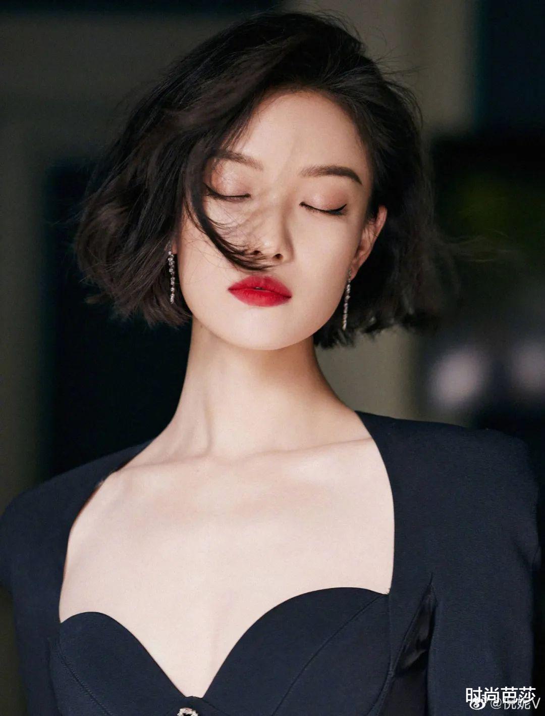 烫发|这个冬日，换个复古发型配你的100件大衣都很合适！