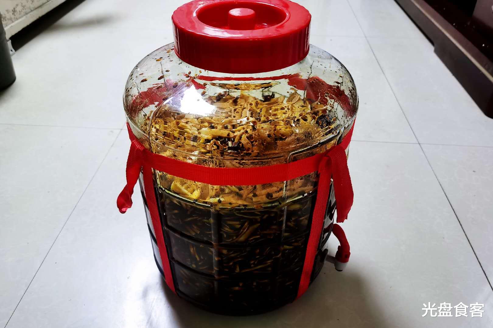 萝卜|冬天，遇到这菜我从不手软，一次性囤30斤，随吃随取，可以吃半年