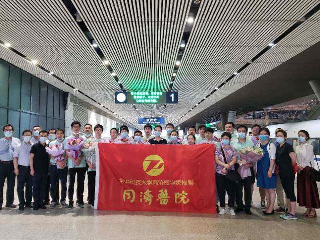 北京日报客户端|辛苦了！湖北援京核酸检测医疗队凯旋