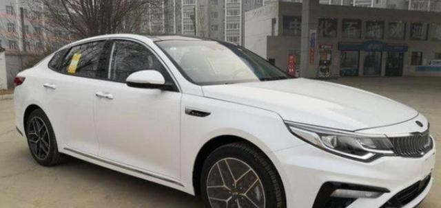 花颜有情兮 开了4个月别克君威,换了起亚k5,车主:差别并不大