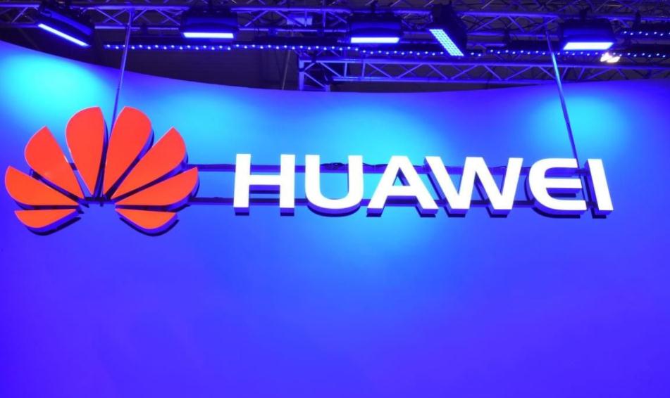 苹果|“果粉”始料未及,新款iPhone或剪掉“刘海”,苹果真的想通了?