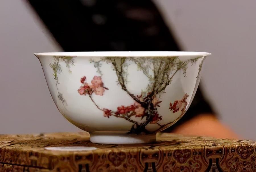 文玩|价值上亿的瓷器都长什么样？