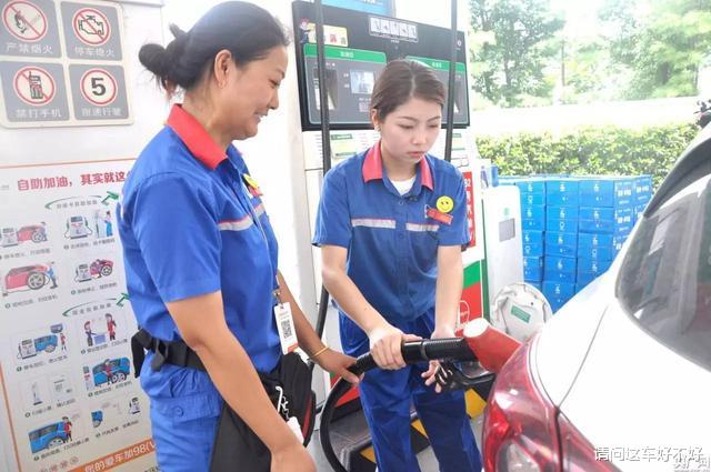 『宝马3系』油价调整信息：今天6月5日全国92、95汽油最新价格，2款摆摊神车