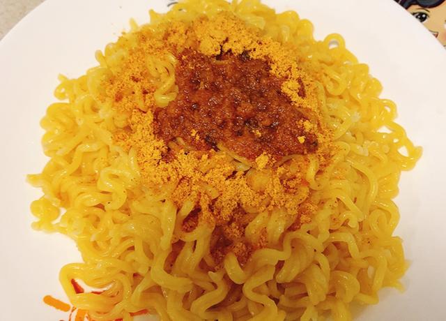 「土豆丝」建议大家:看到这3种方便面多囤一些,比康师傅好吃,比统一劲道