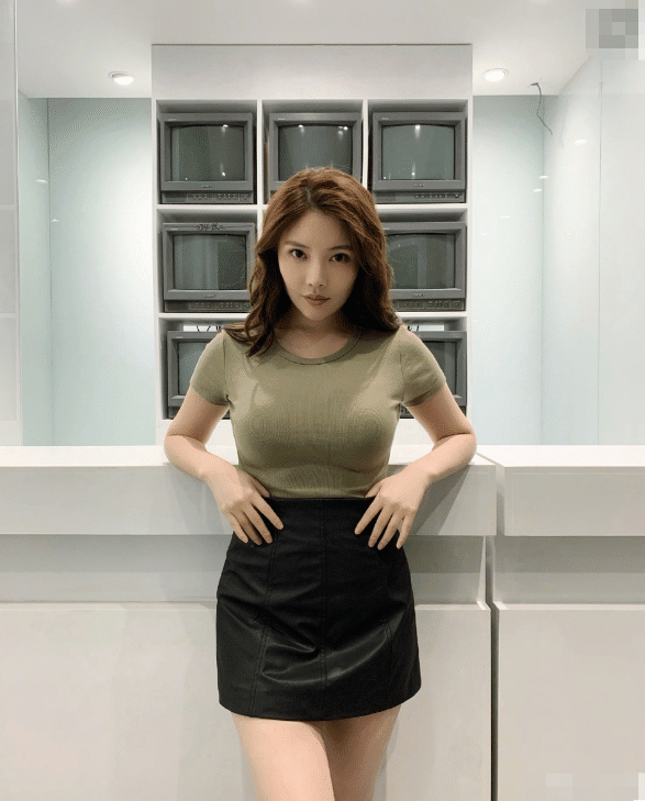 王晶■王晶为她下3年功夫，刘德华甄子丹都带不动，沈腾却带她怒挣3个亿