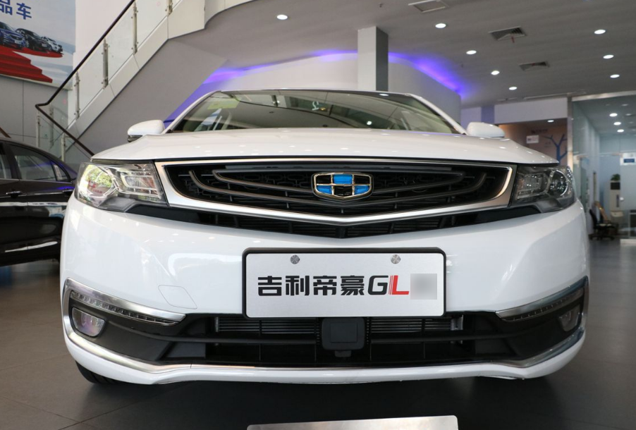 『丰田霸道2700』为啥吉利不直接用沃尔沃的发动机？原因弄清后，真为吉利感到心疼